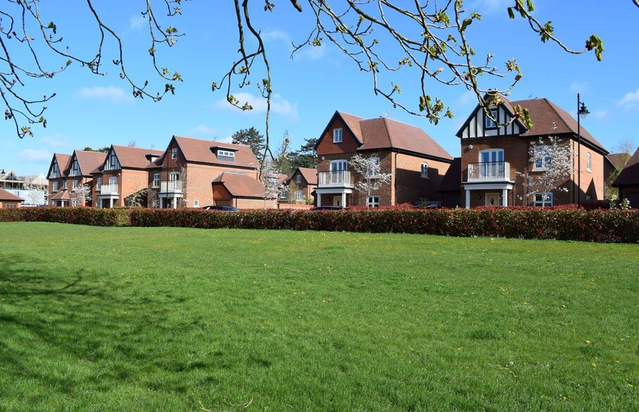 elling to upsize this spring? Learn how to attract buyers, price correctly and secure a faster sale for your family home.