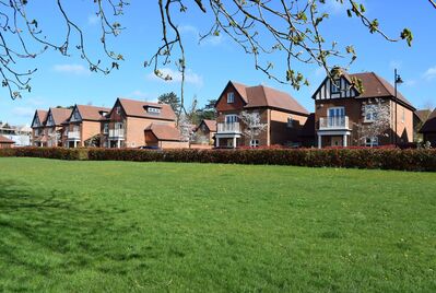 elling to upsize this spring? Learn how to attract buyers, price correctly and secure a faster sale for your family home.