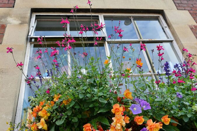 Why spring is the perfect season to sell your home