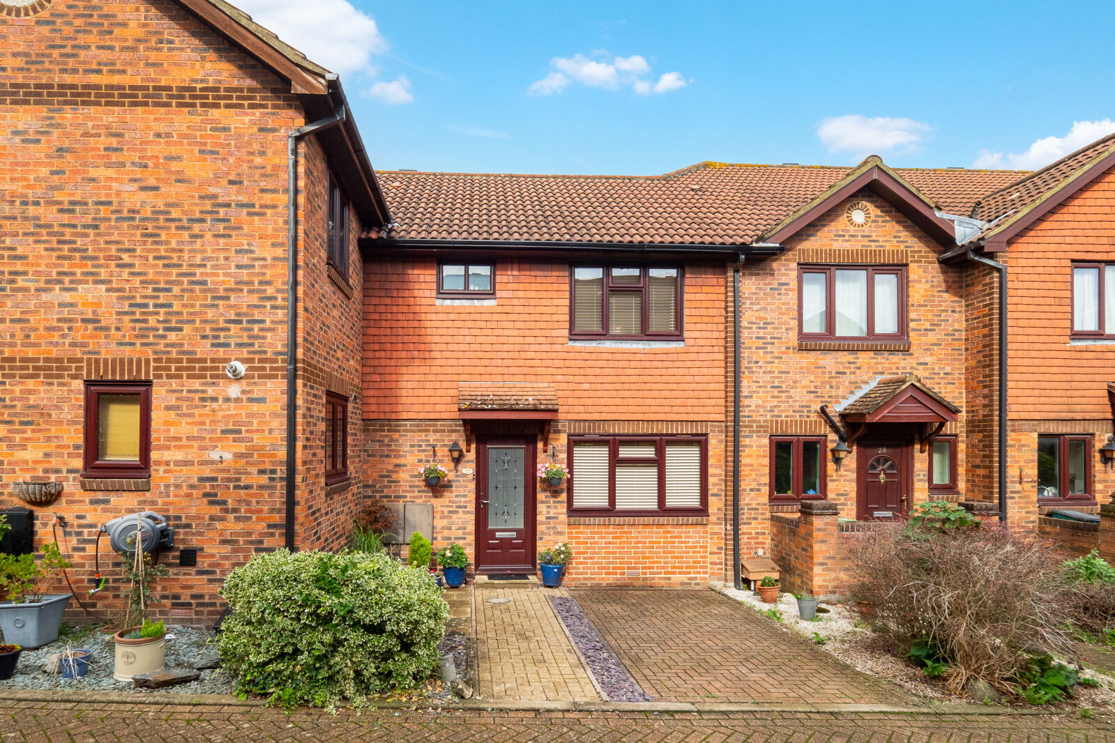 2 bedroom mid terraced house for sale Alpine View, Carshalton, SM5, main image