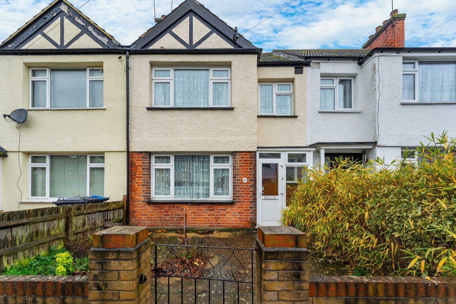 3 bedroom mid terraced house for sale Castleton Road, Mitcham, CR4, main image