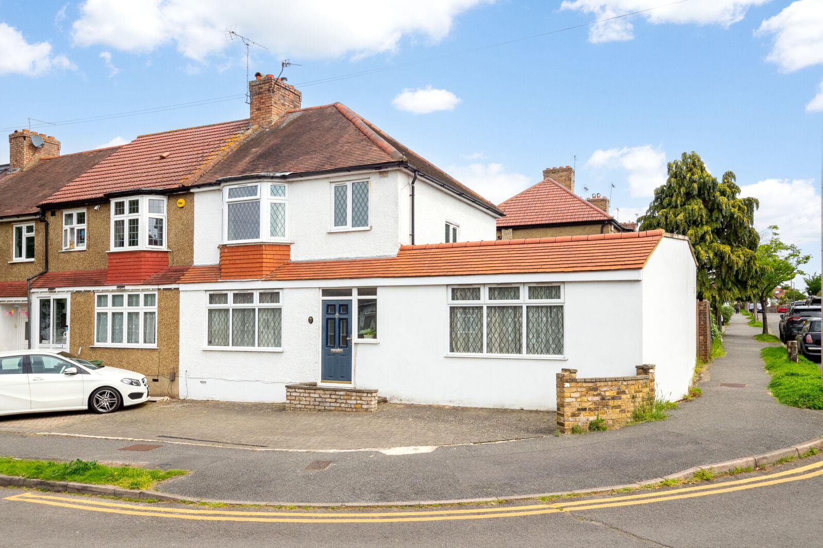4 bedroom end terraced house for sale Kingsdown Road, Cheam, SM3, main image
