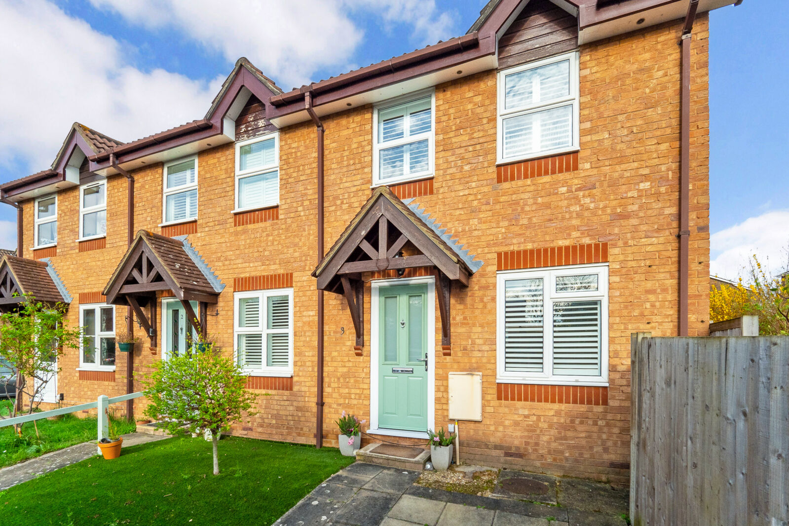 2 bedroom end terraced house for sale Chartwell Gardens, Cheam, SM3, main image