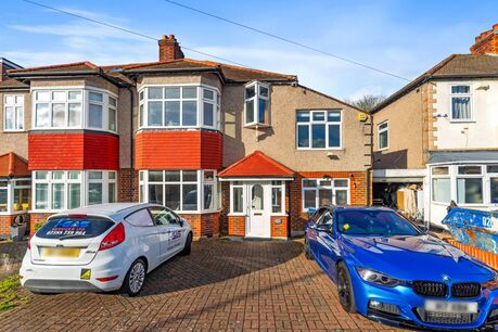 4 bedroom semi detached house to rent, Available from 06/04/2024