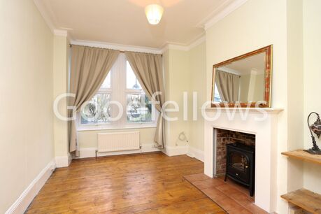 2 bedroom mid terraced house for sale