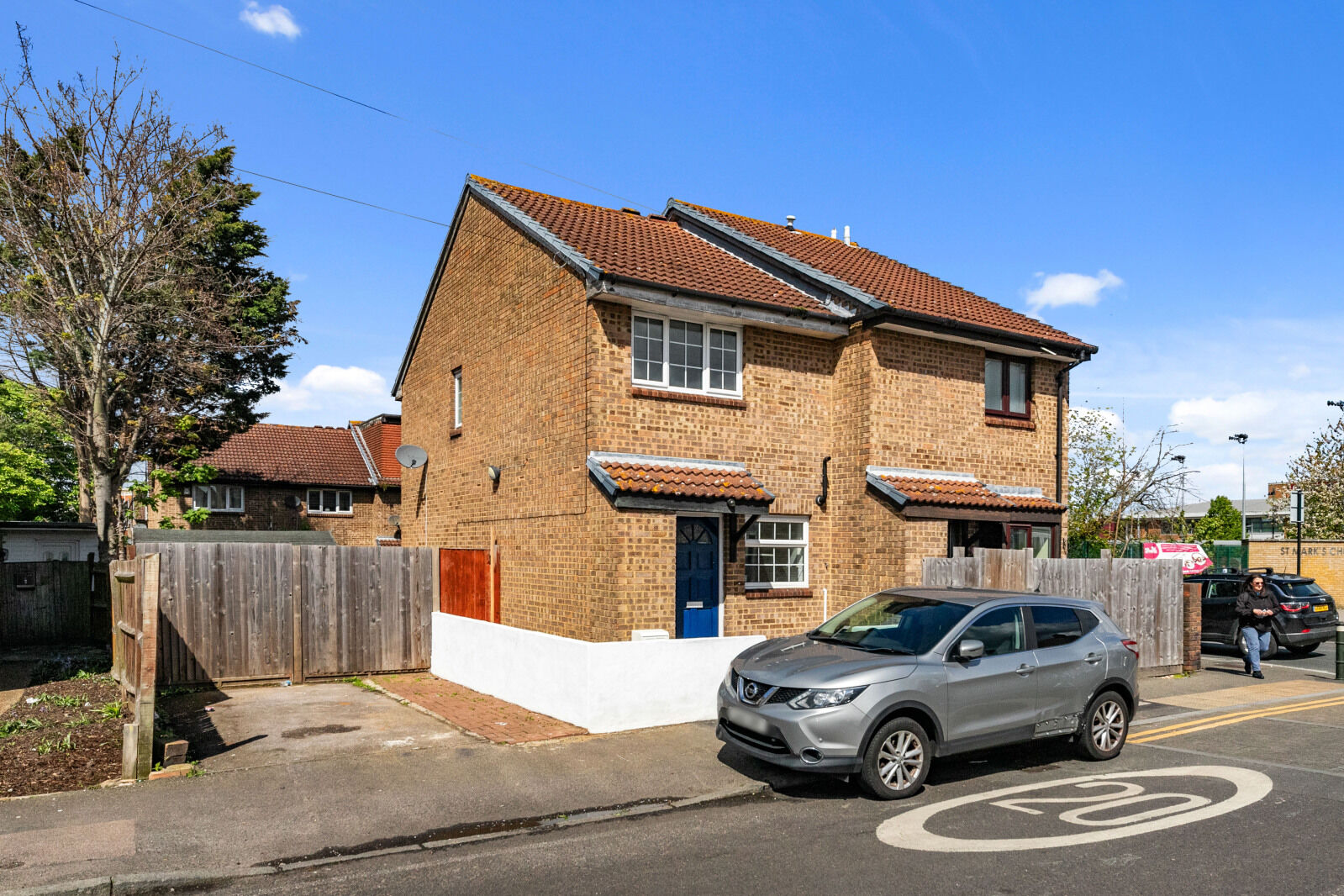 2 bedroom semi detached house to rent, Available now Acacia Road, Mitcham, CR4, main image