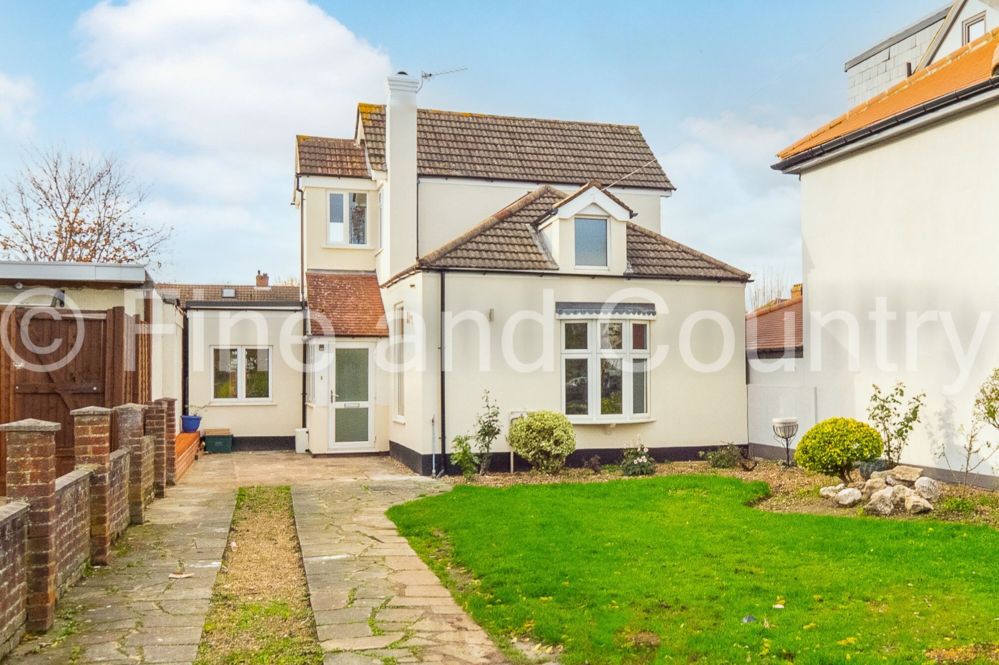 3 bedroom detached house to rent, Available from 12/06/2024 Angel Hill, Sutton, SM1, main image