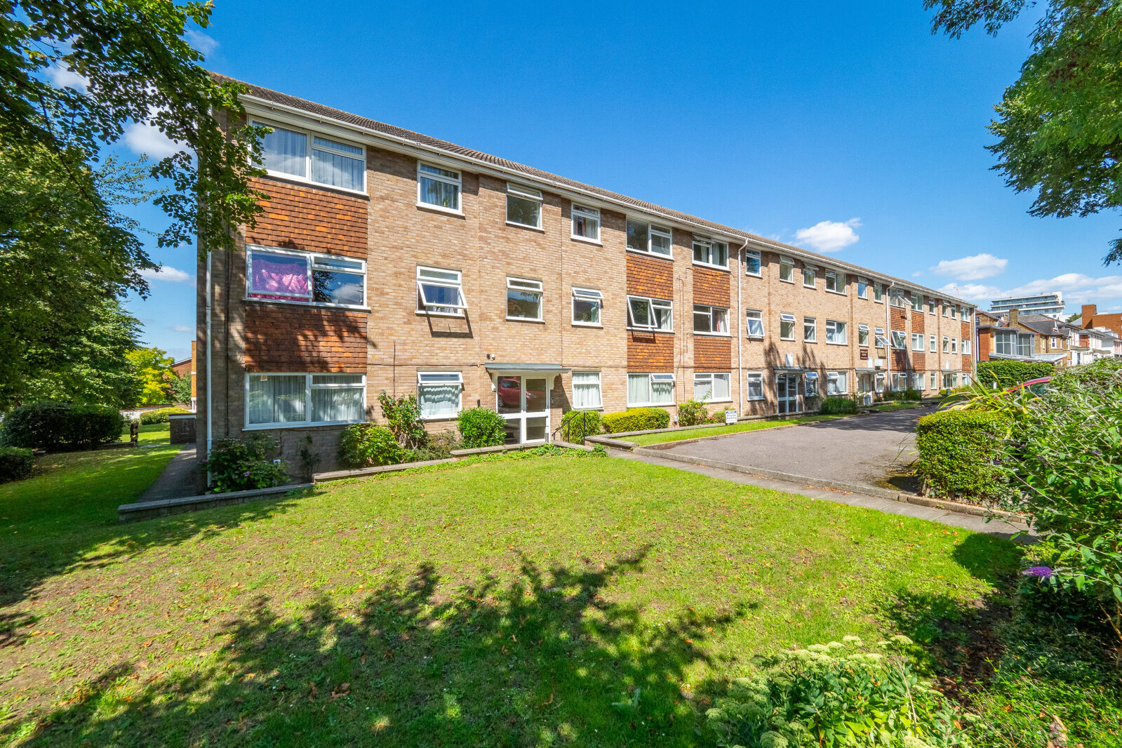 2 bedroom  flat for sale Grove Road, Sutton, SM1, main image
