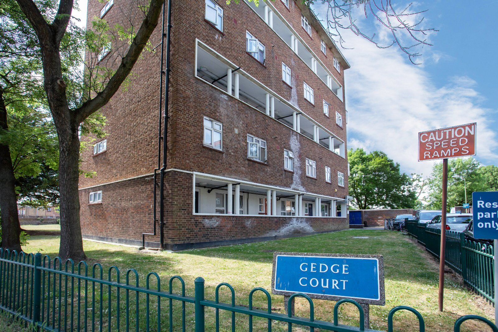 2 bedroom  flat for sale Gedge Court, London Road, CR4, main image