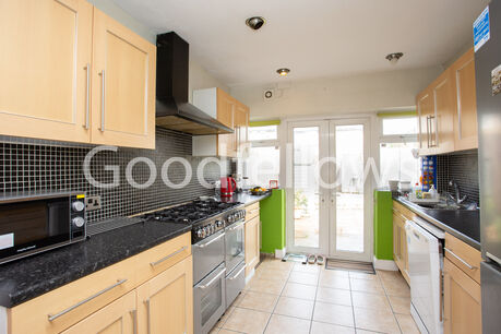 3 bedroom  house to rent, Available from 30/03/2024
