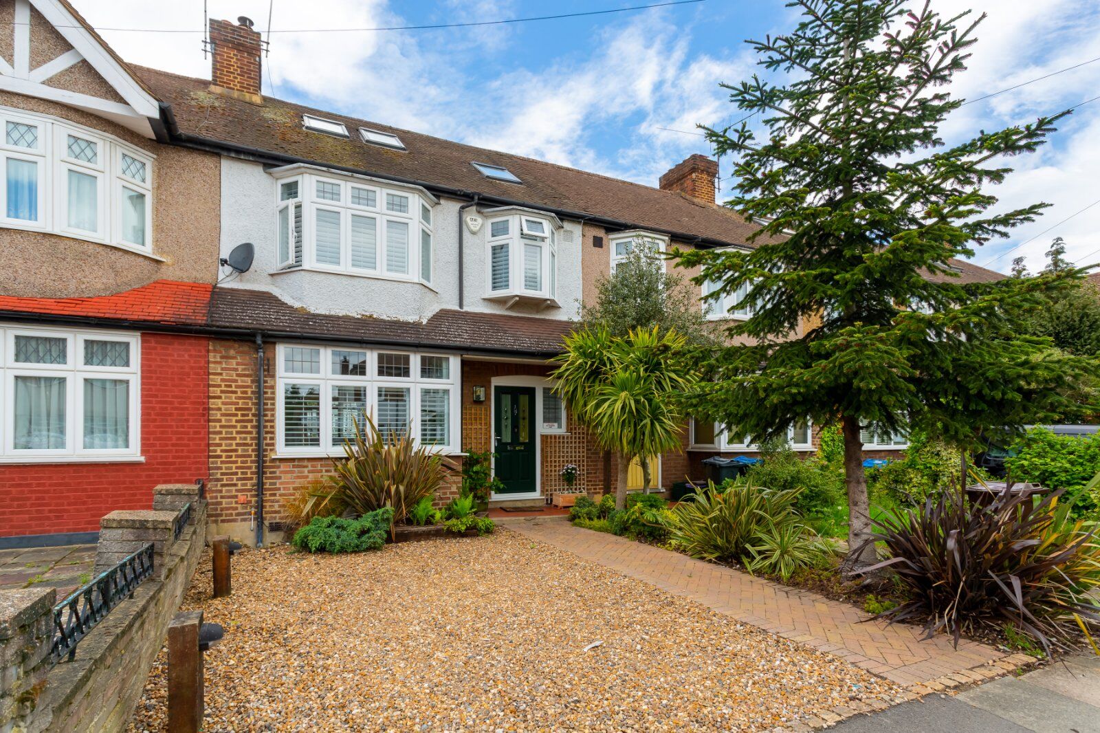 4 bedroom mid terraced house for sale Monkleigh Road, Morden, SM4, main image