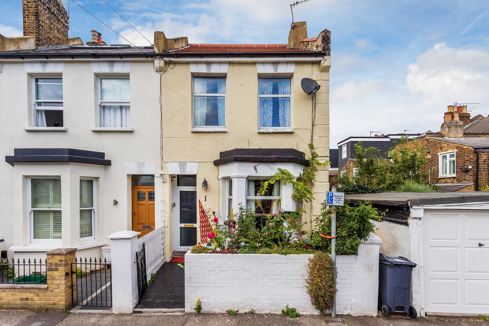 3 bedroom end terraced house for sale Granville Road, London, SW19, main image
