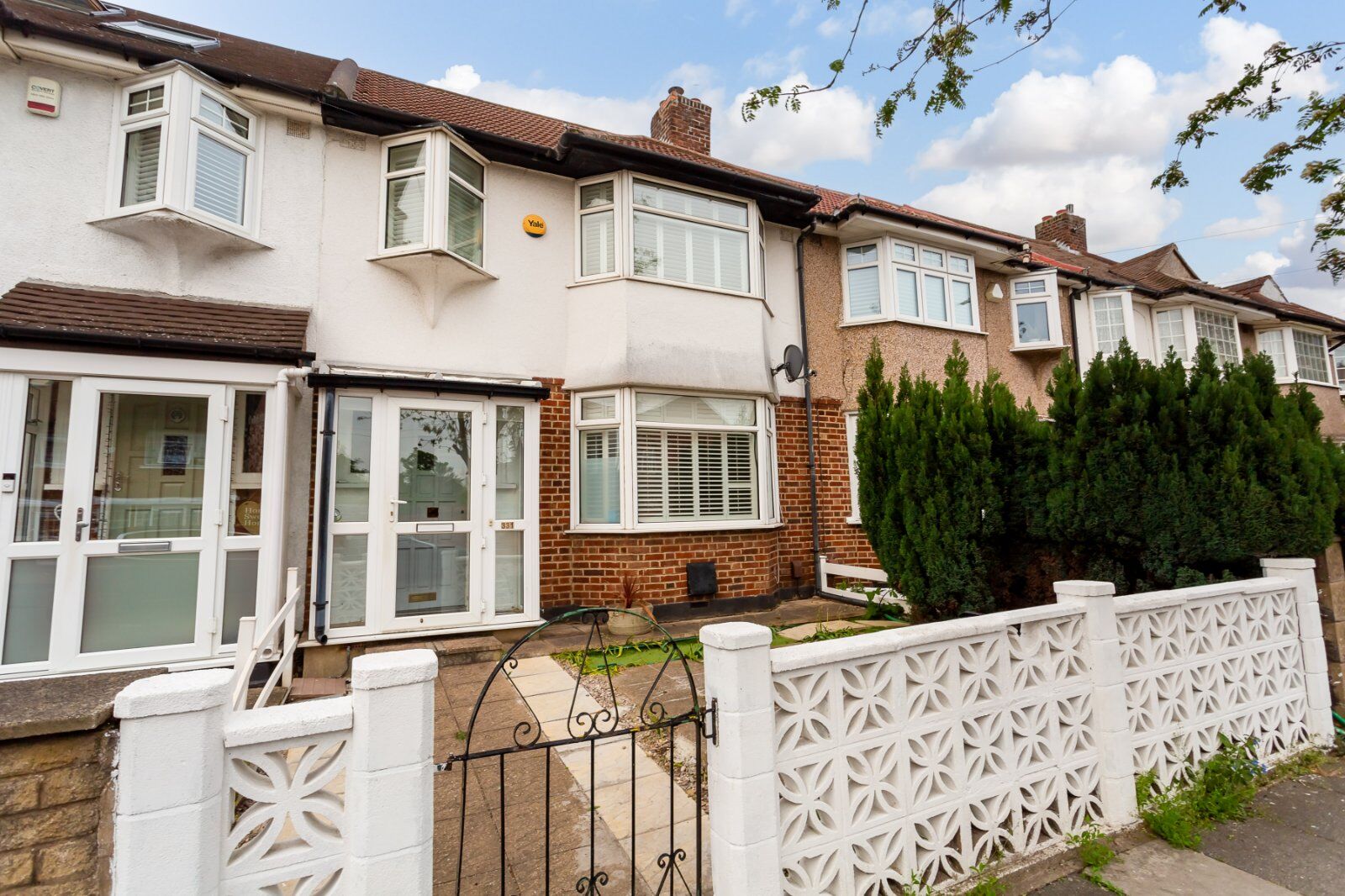 3 bedroom mid terraced house for sale Tamworth Lane, Mitcham, CR4, main image