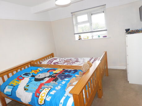 2 bedroom  maisonette to rent, Available from 10/05/2024